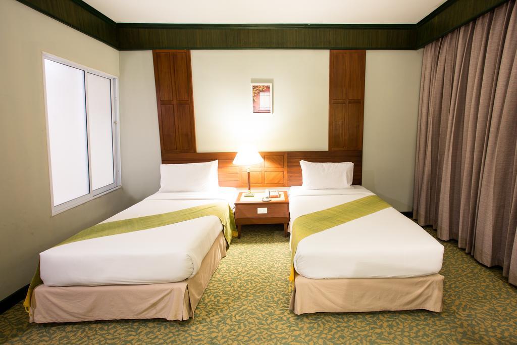 At Ayutthaya Hotel Zewnętrze zdjęcie