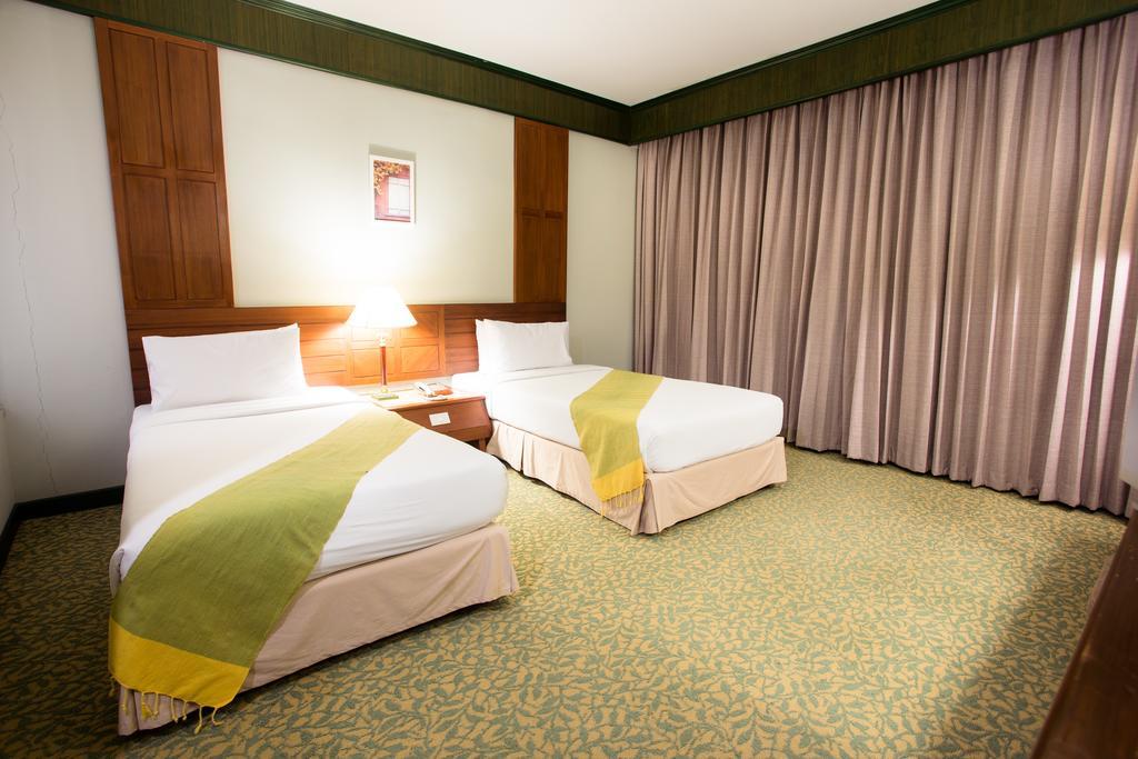 At Ayutthaya Hotel Zewnętrze zdjęcie